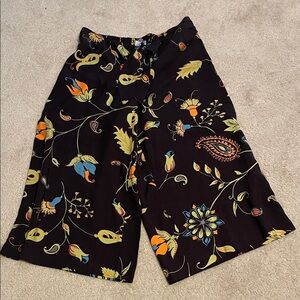 Urban Outfitters Floral Patterned Wide-Leg Capri Pants